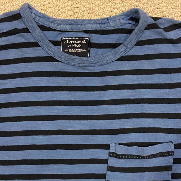 Mens Abrecrombie and Fitch stripped blue t-shirt size L - Picture 2 of 4